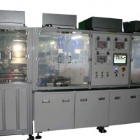 供應(yīng)全自動(dòng)貼膜機(jī)